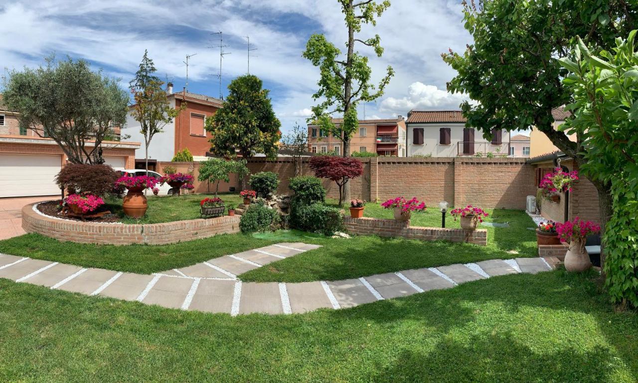 Villa Oasi Ferrara Exterior photo