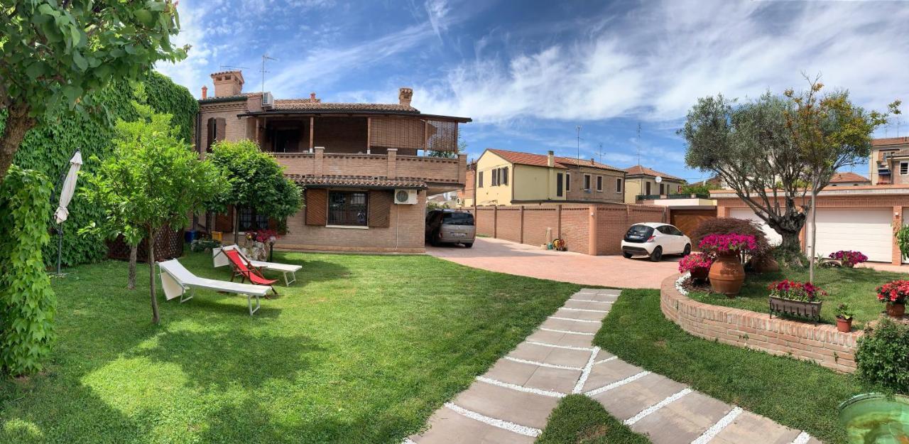 Villa Oasi Ferrara Exterior photo